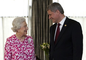 La Reine et le premier ministre Stephen Harper